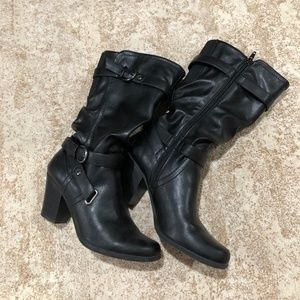 White Mountain boots- 8 medium